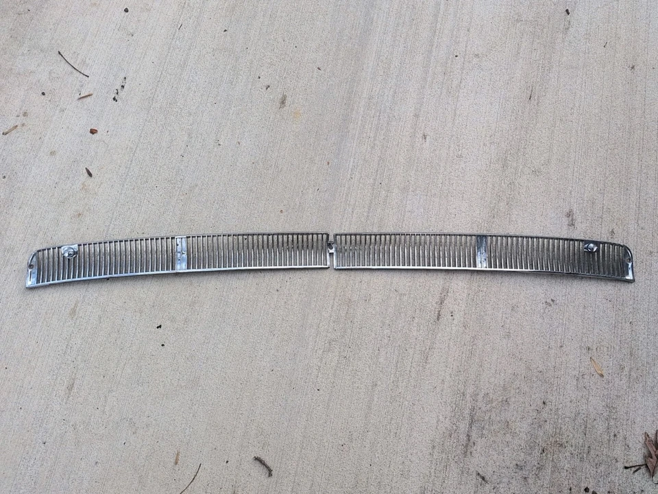 1962 Chrysler Imperial Cowl Vent And Washers Foto 3 de 3