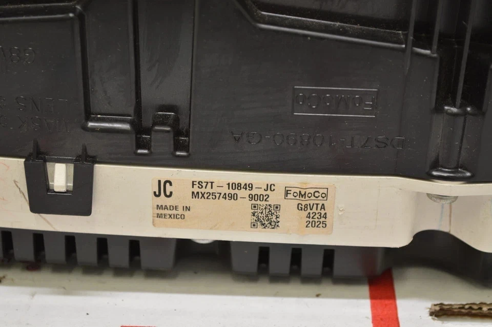 Cuadro de instrumentos velocímetro Ford Fusion 2013-2016 105 k millas II2 010 Foto 3 de 4