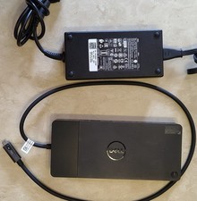Dell WD22TB4 Thunderbolt 4 Docking Station w/ PSU, black, used, good conditionDe