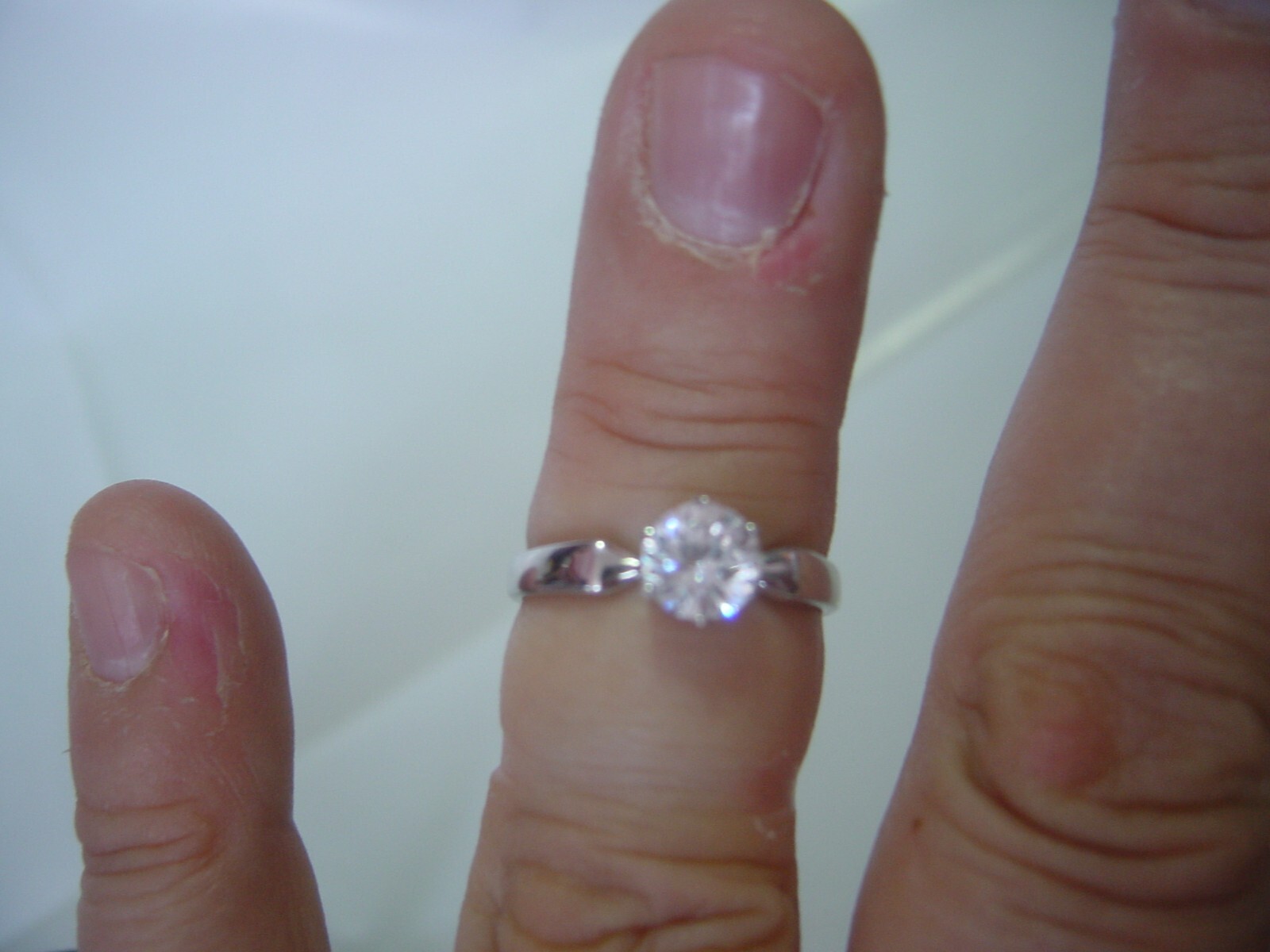 BEAUTIFUL SOLID SILVER RING-SUPERB SINGLE SPARKLY… - image 9