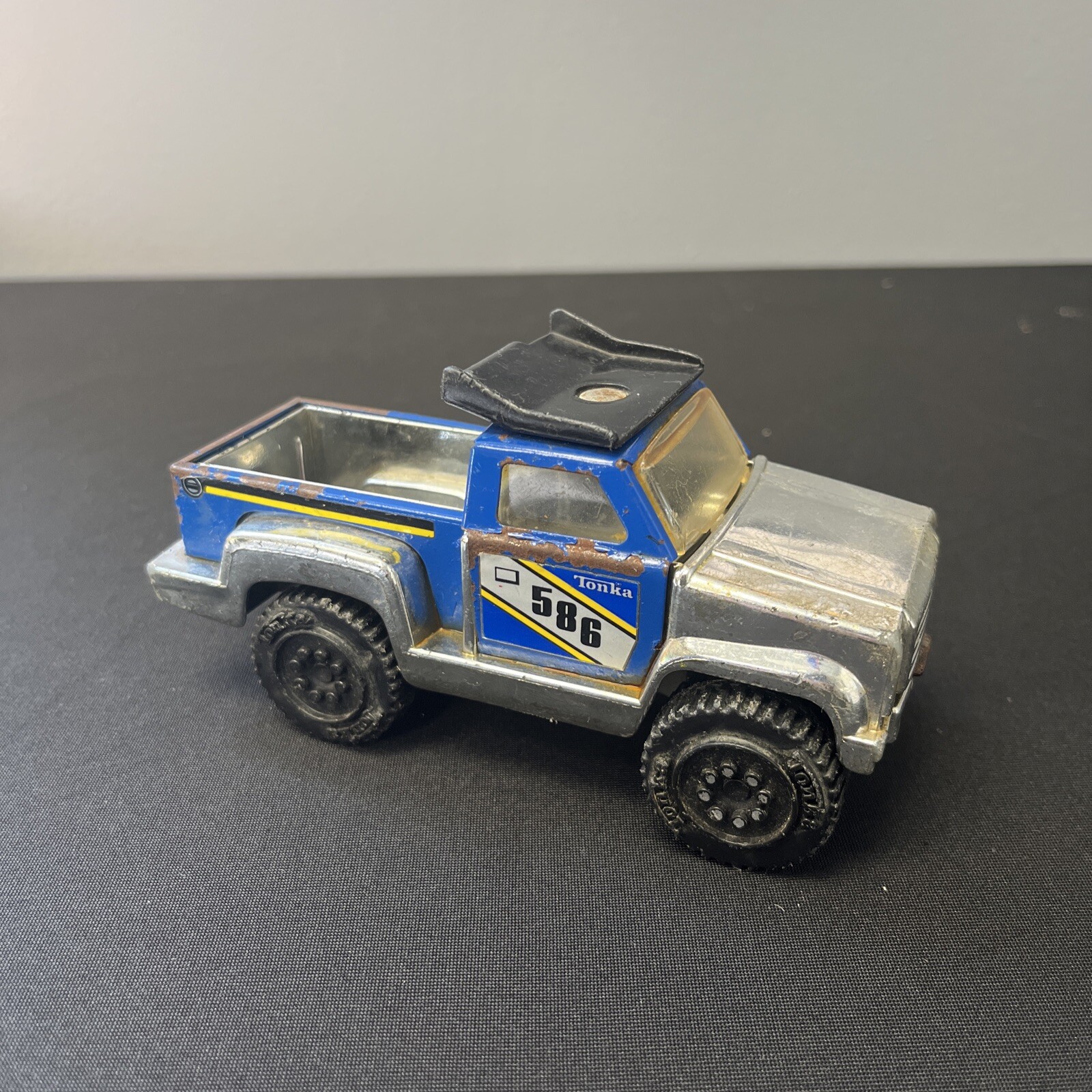 Picture 1 of 5