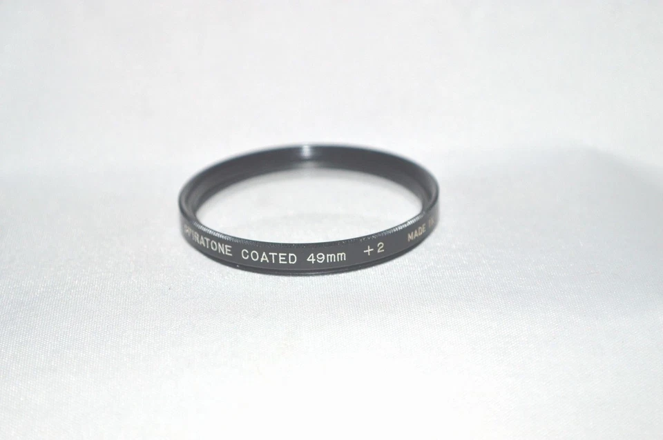 Spiratone 49 mm Close-Up +2 Screw-In Lens with Case Made in Japan (T-22) - Image 3 of 3