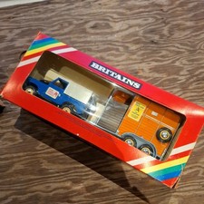 Britains 1:32 FARM Gift-Set 9593 BLUE 9571 LAND ROVER & 9562 HORSE BOX Trailer