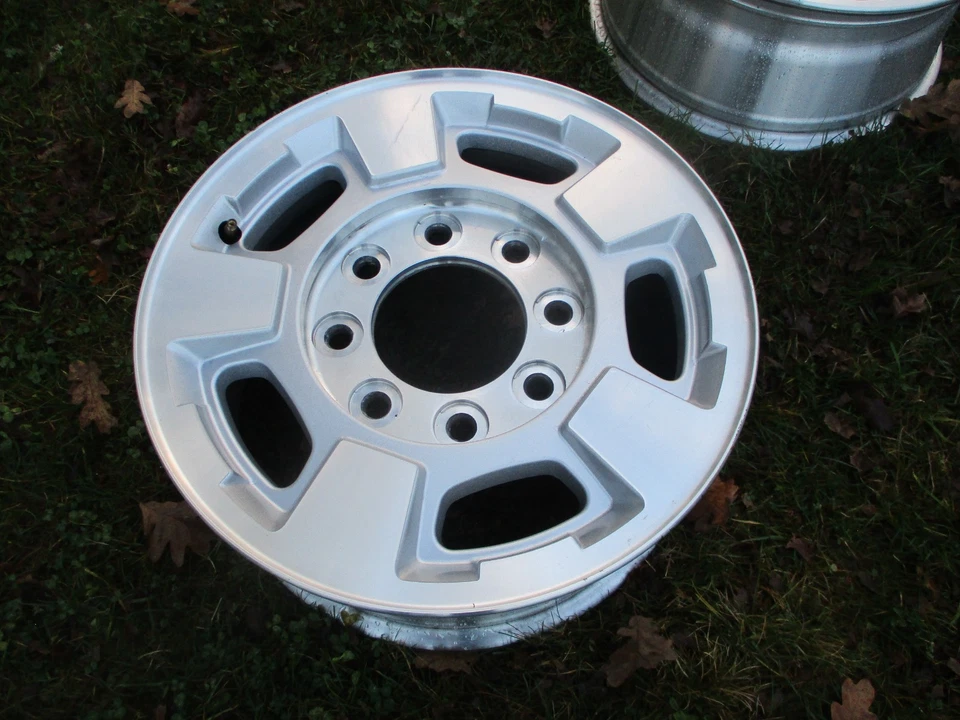 Aro de roda 17"" x 7,5"" Silverado 2500 3500 prata usinada fabricante de equipamento original 5500 2011-2019 #8 - Imagem 3 de 4