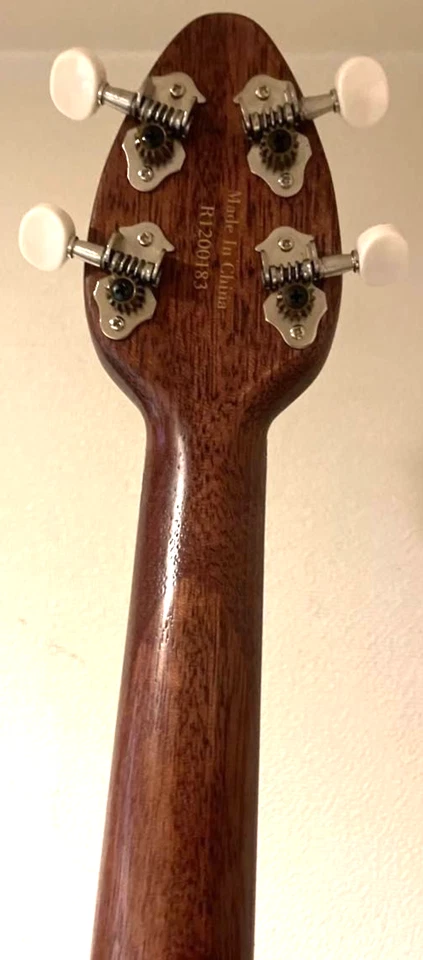 VOX ELEUKU VEU-33C Electric Ukulele Built-in Speaker Natural - Image 4 of 4