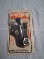 Vtg. Western Man Die Cast Metal Pistol With Holster Made in USA TOY