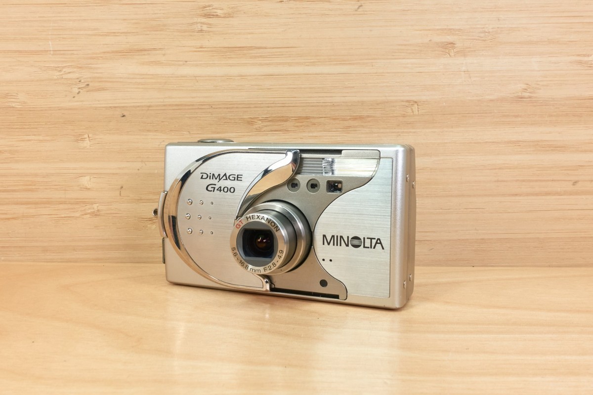 Minolta Dimage G400 / 4MP Digital Camera / 3x Optical Zoom