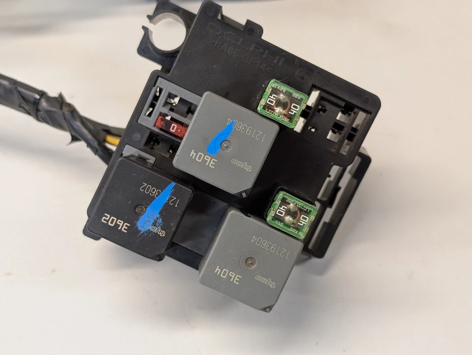 03-07 GM caminhão SUV motor ventilador de refrigeração fusível elétrico relé caixa bloco chicote de fios - Imagem 2 de 4