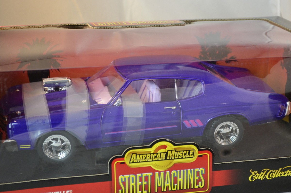 1:18 Ertl Chevy Chevelle '70 Street Machine purple NIB | eBay