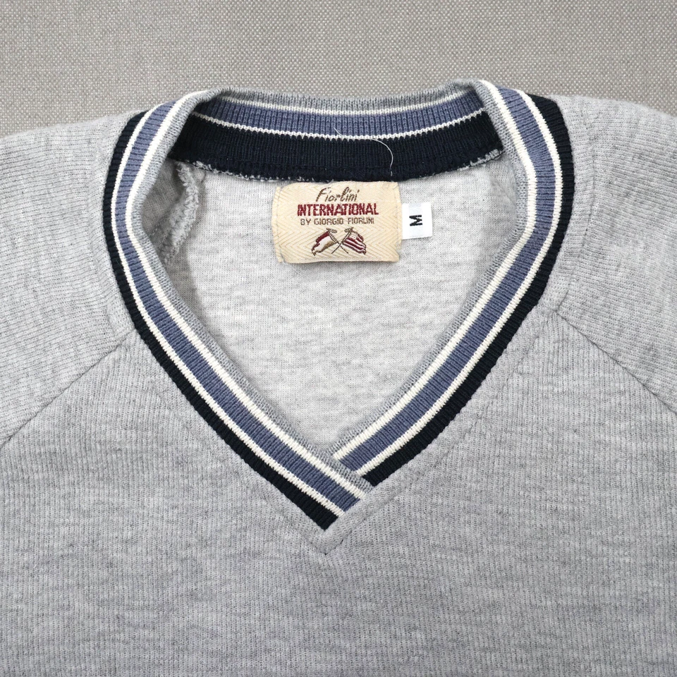 Suéter Pullover Fiorlini International Para Hombre Mediano Gris Rayas Cuello en V Foto 3 de 4