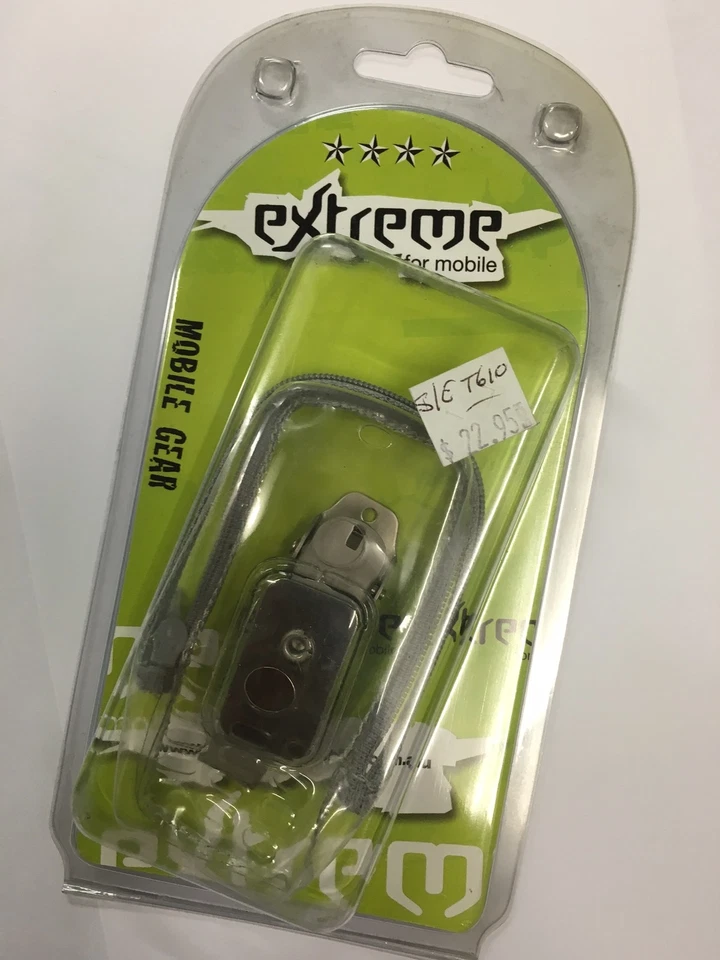 Estuche Sony Ericsson T610i,T630i Extreme Fusion con clip de cinturón de acero transparente XP-ET61 Foto 3 de 4