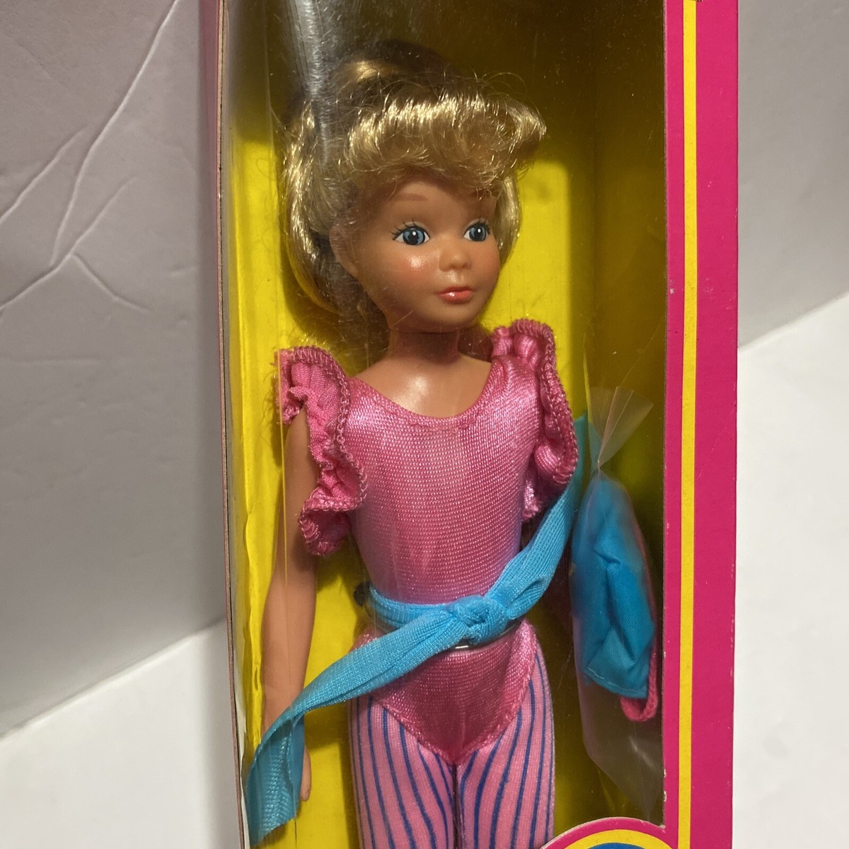 VINTAGE - 70&#39;s〜 COLOR NEP SKIPPER DESIGN SILK SH Fashion Doll Friday: Reissued Straight Leg Skipper 1970-71