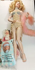 Lot of 4 collectible Porcelain dolls - Madame Alexander | Paradise Galleries