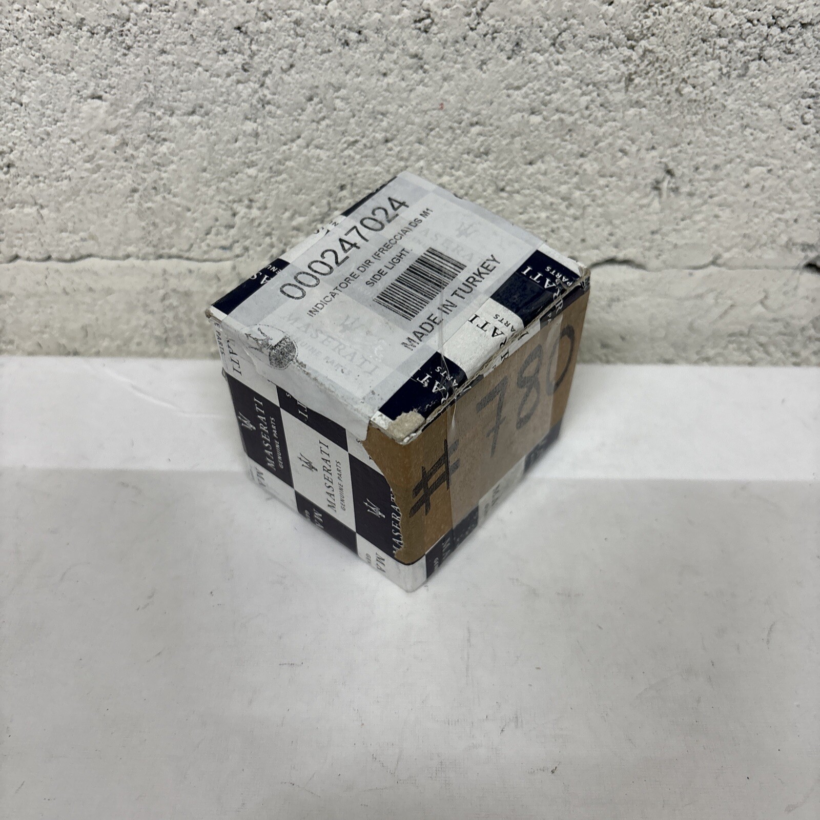 Original New Side Light Freccia Part# 000247024 For Maserati. Item# 780