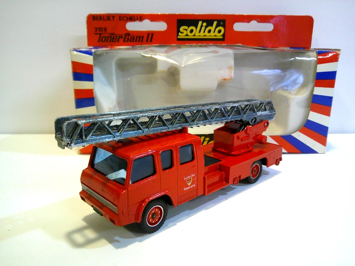 Solido 1:60 Renault Premium A.R. Feuerwehr rot 421505360 Modellauto