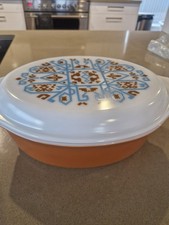 rare Vintage PYREX 045 Casserole Dish  2.5 Qt Aztez / Navajo