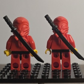 Lego Castle 2X Red Ninja Minifigure CAS050 Sets 3050, 3051, & 3052