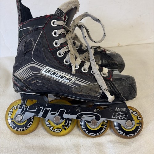 Junior Size 2 Bauer Vapor X300R Inline Roller Hockey Skates. Rollerblades
