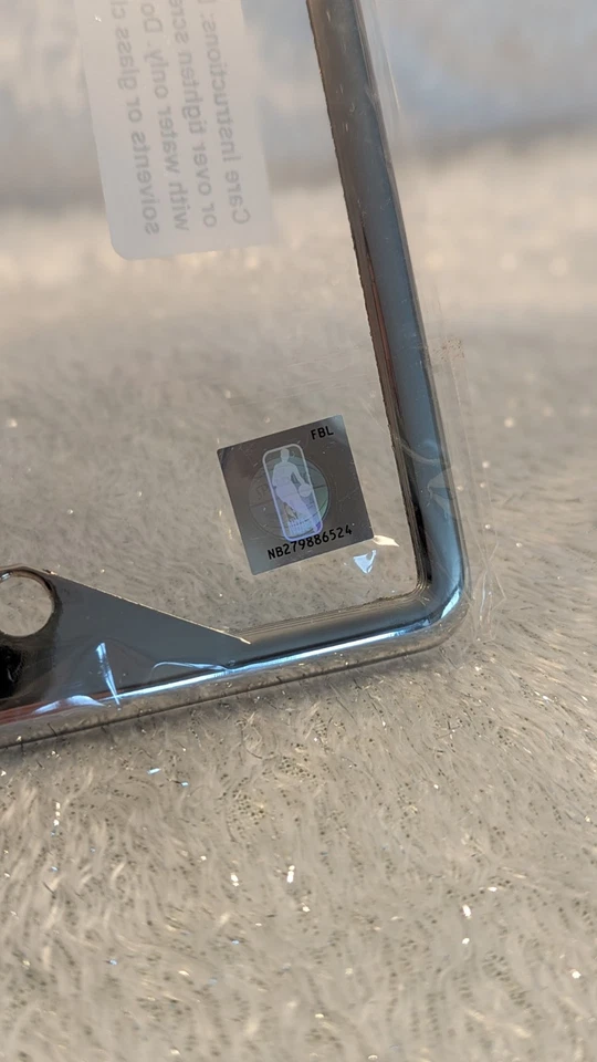 Fanmats NBA Los Angeles Lakers marco de matrícula de metal cromado - Oficial  Foto 3 de 4