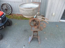 Empire Cream Separator Toledo Ohio 1919 Cast iron Working primitive w / manual