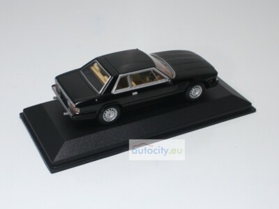 マセラティ ミニカーFF030 FCF54 MINICHAMPS MASERATI KYALAMI