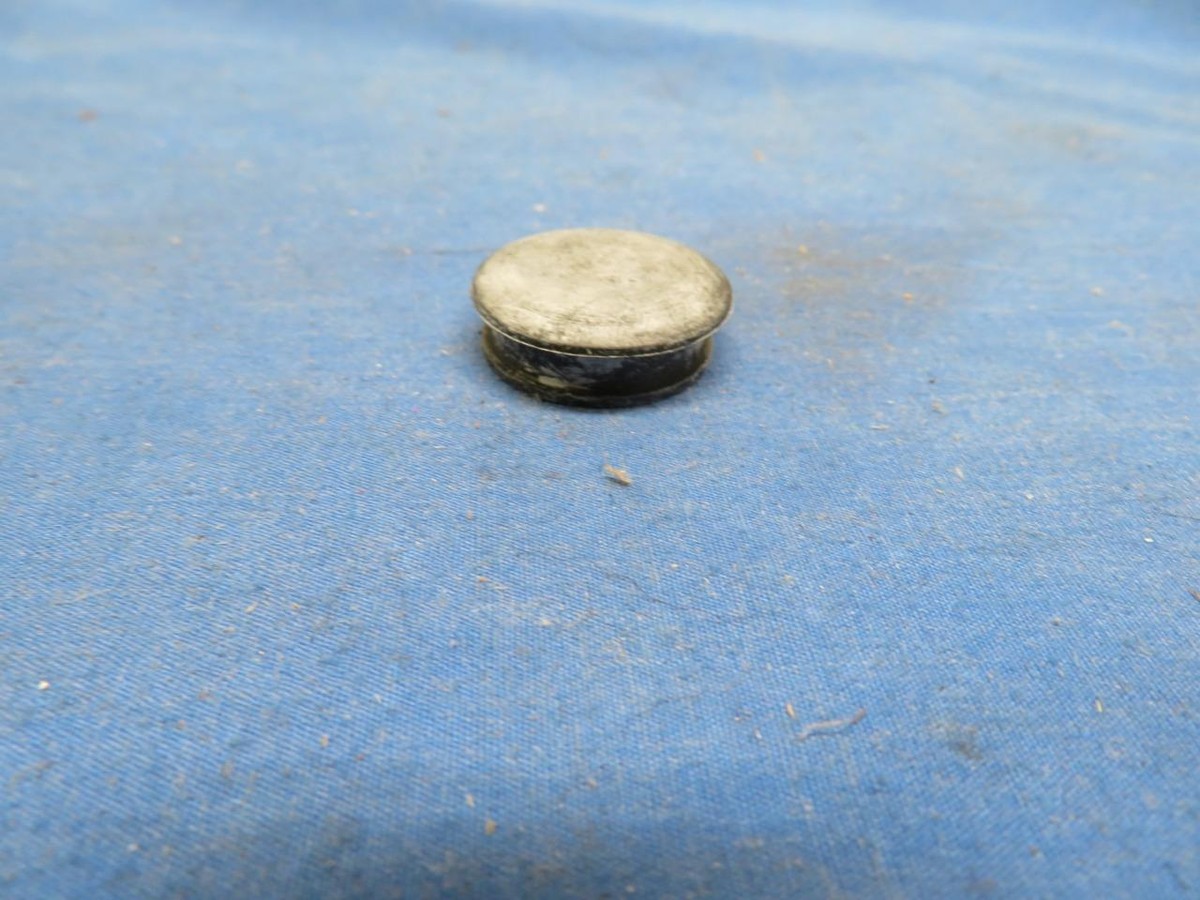 NOS KAWASAKI KZ900 KZ1000 KZ650 CARBURETOR RUBBER CAP # 16039-042