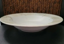 SET OF 4 PTS INTERNATIONAL INTERIORS LINEN FLOWER RIMMED SOUP BOWLS 9 1/8"