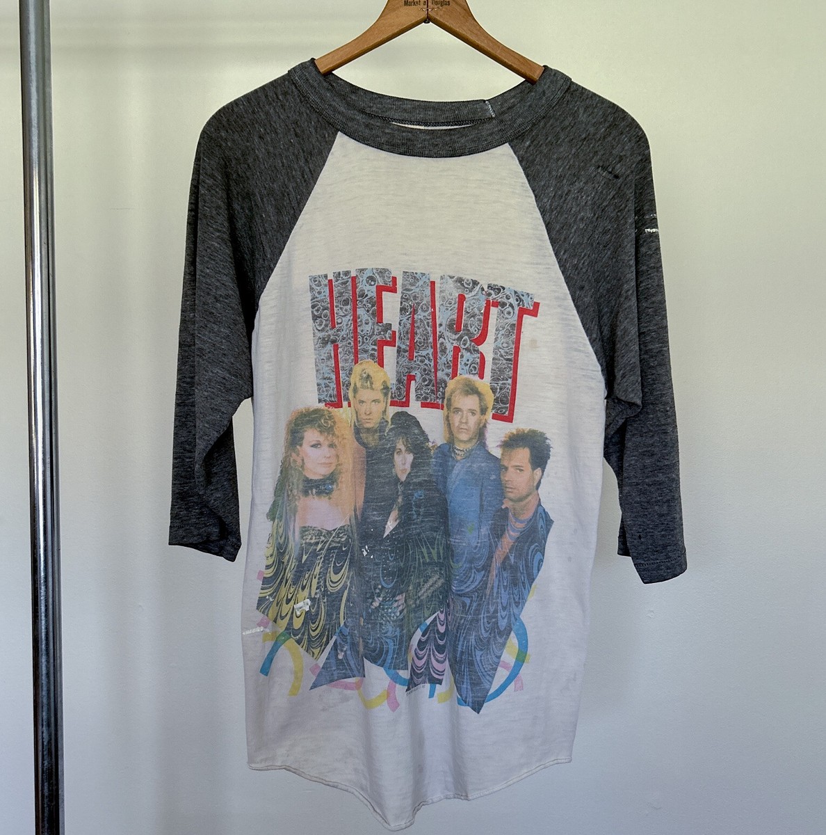 Vintage 80s Heart World Tour 1986 Baseball Style Graphic Band T