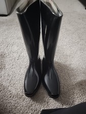 Burberry Equestrian Knight Rainboot EU 40/US 9