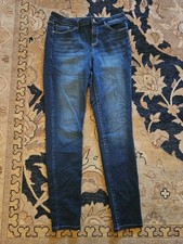 LEI Women's Skinny Jeans Medium Wash Blue Denim 5-Pocket Design Button Zip