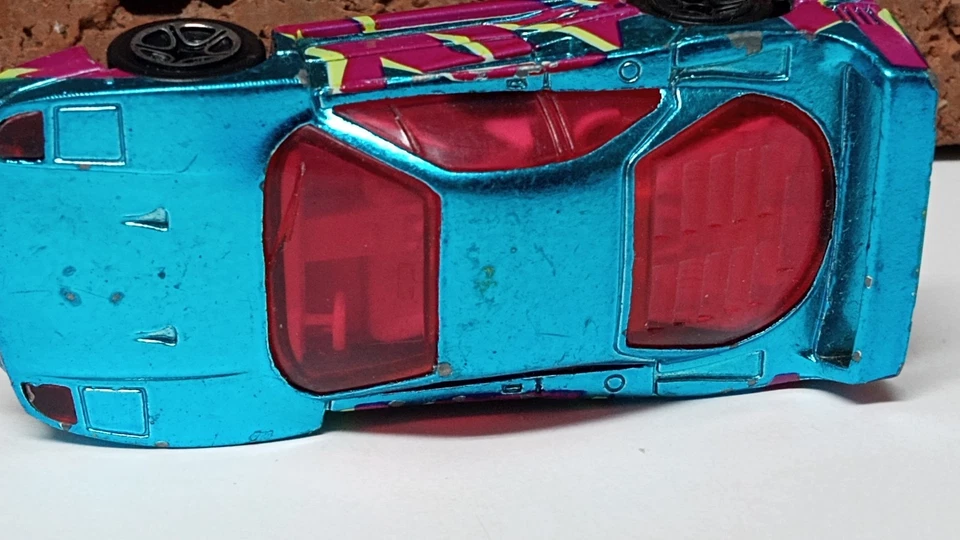 Matchbox 1993 FERRARI F40 Super Sparkers Blue Pink Diecast Car Loose - Image 2 of 4