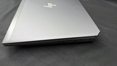 HP ZBook 17 G5 17.3” WIN 11 Xeon E-2176M 48GB RAM 2x256GB SSD (512