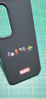 Rhinoshield MARVEL Super Heroes 8-Bit Hülle für Galaxy S24 schwarz