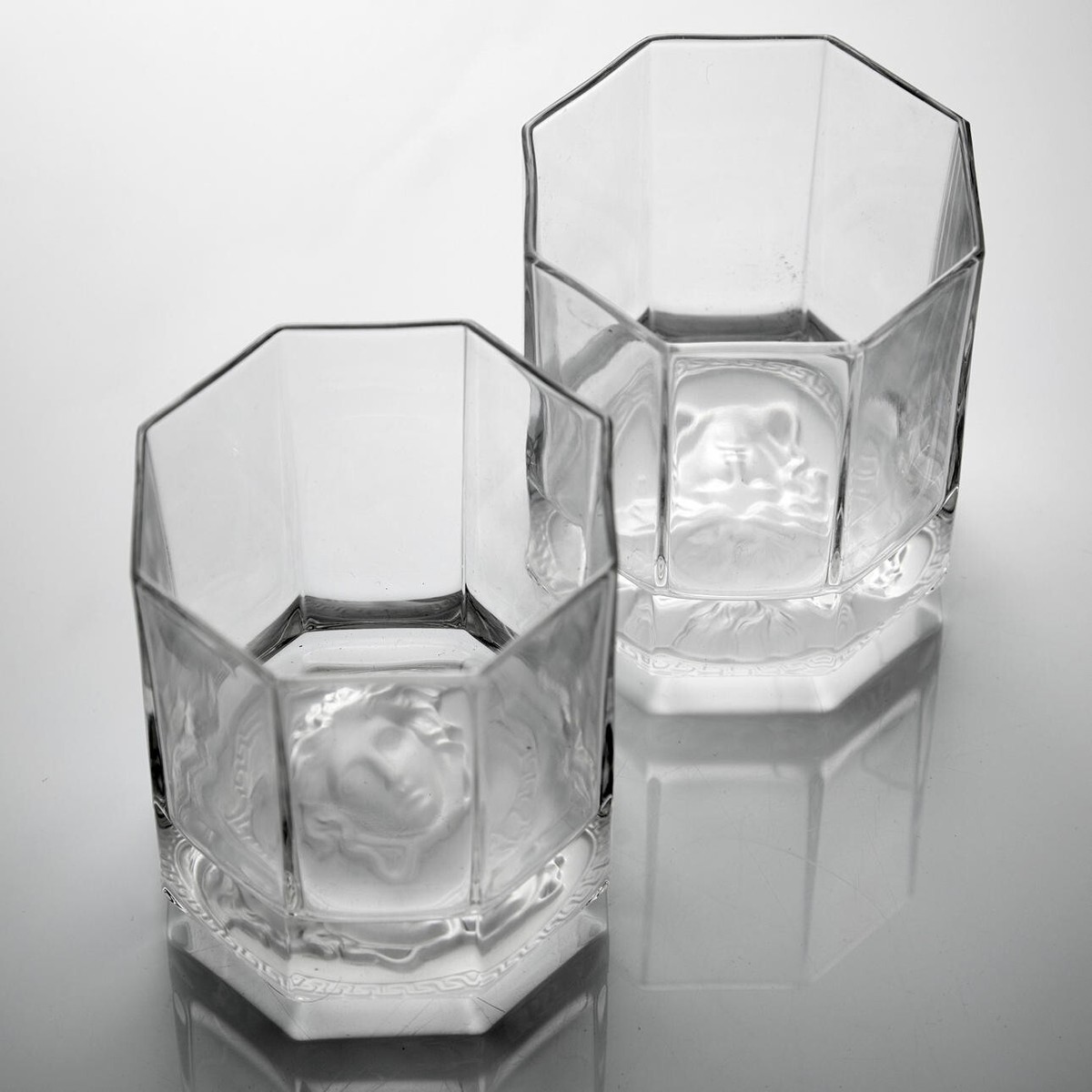 Versace Medusa Lumiere Clear Whiskey DOF Double Old Fashioned Set