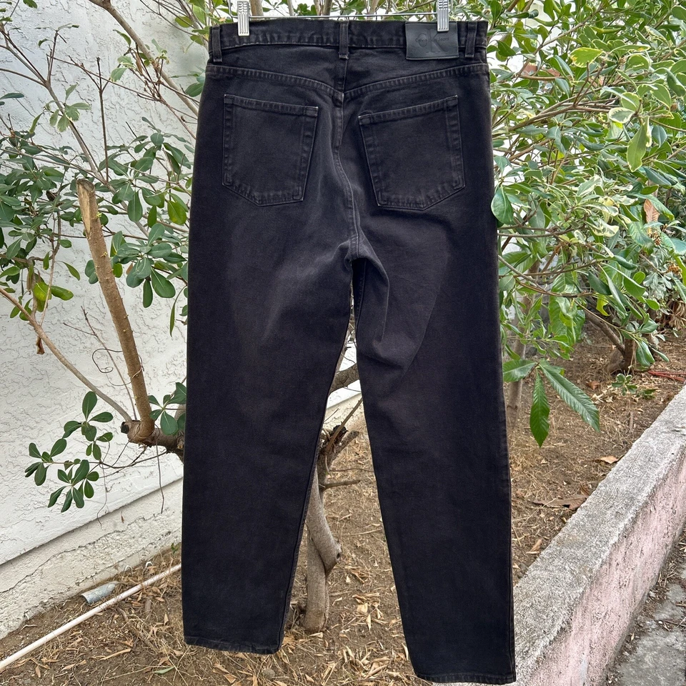Jeans Calvin Klein 34x34 de mezclilla negros de pierna recta vintage de los años 90 Foto 4 de 4