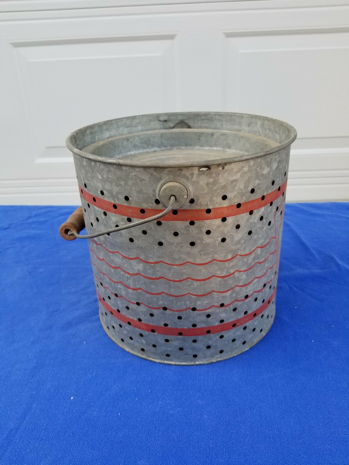 Vintage Falls City Air Breather Galvanized Minnow Bucket, No. 810G eBay