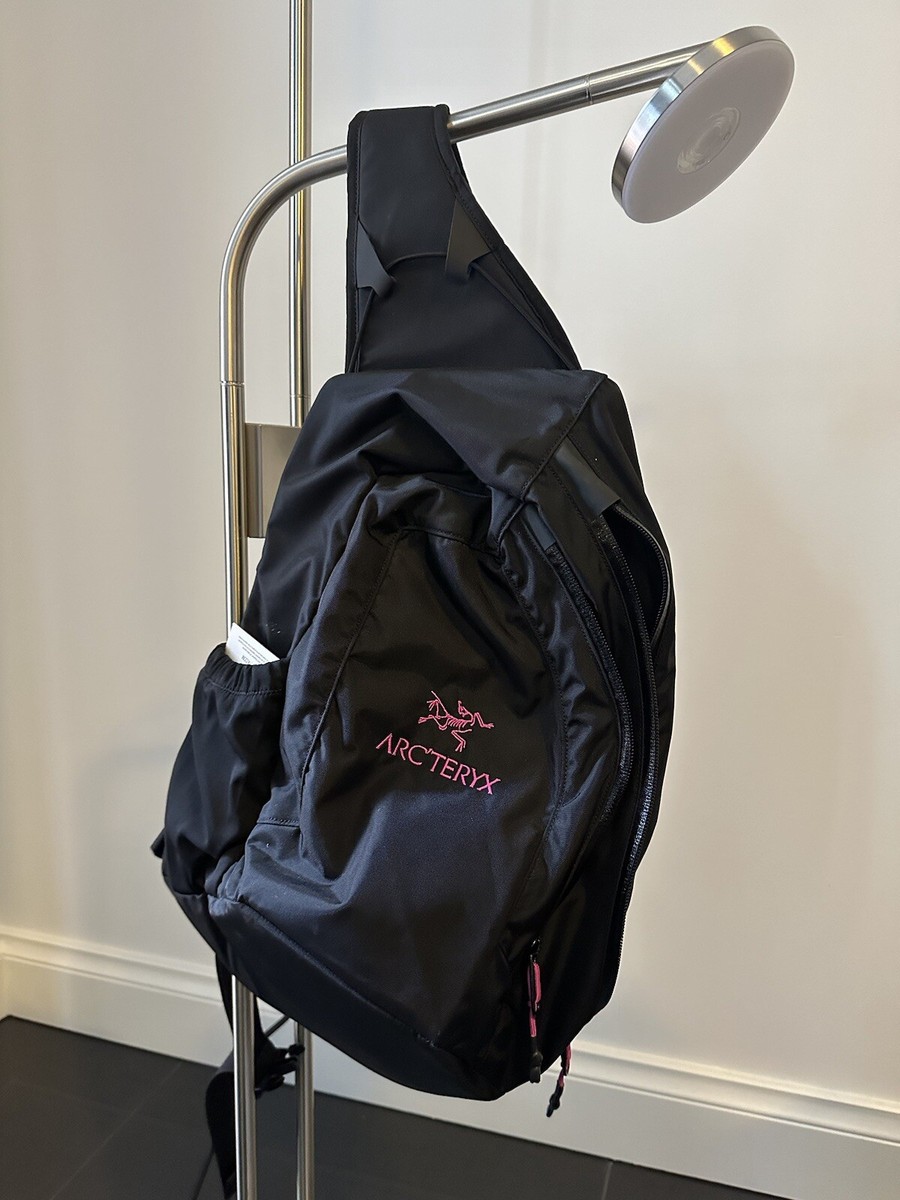 バッグ Arc'teryx System A Quiver Crossbody Bag Arc'teryx System_A: Quiver Crossbody Pack (Black Ash) | DSML