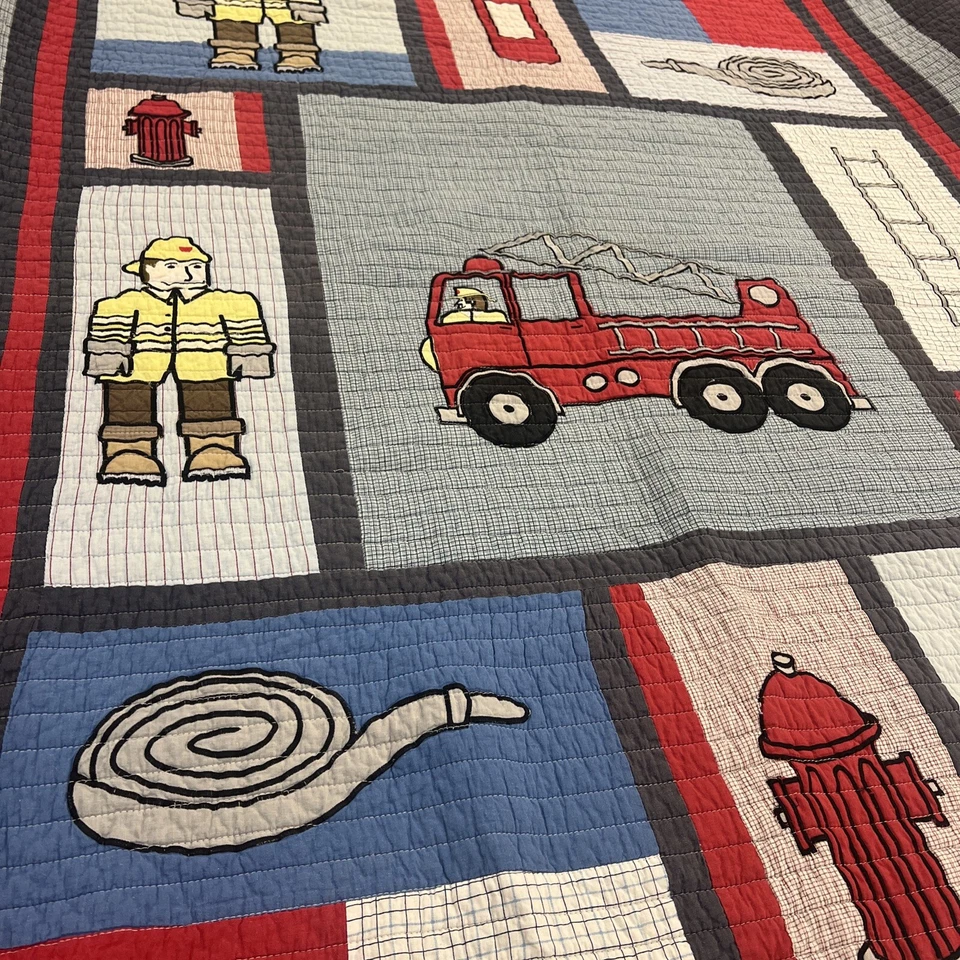 Edredón de algodón Pem America My World Fireman Fire Engine 86” X 65” doble Foto 3 de 4