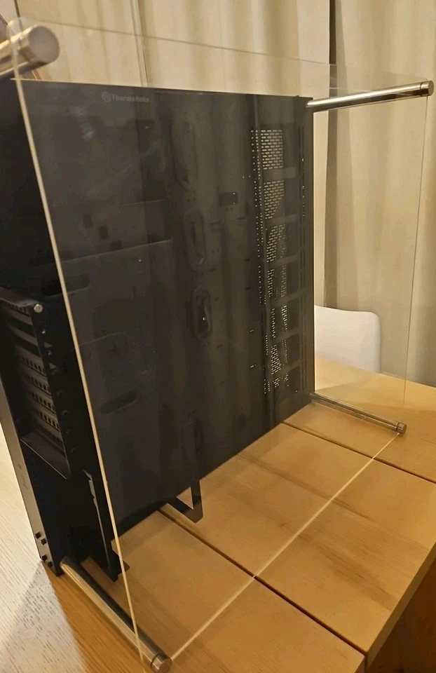 Thermaltake Core P5 Mit Acrylglas - Gebraucht & Nur Abholung