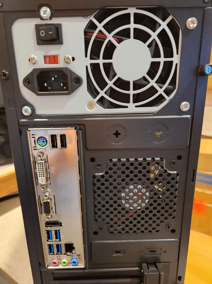 ASRock B450M-HDV R4.0 Micro-ATX Socket AM4 DDR4 escritorio Foto 3 de 4