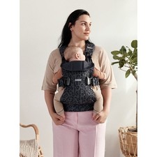 BabyBj rn Baby Carrier One Air 3D Mesh, Anthracite Leopard