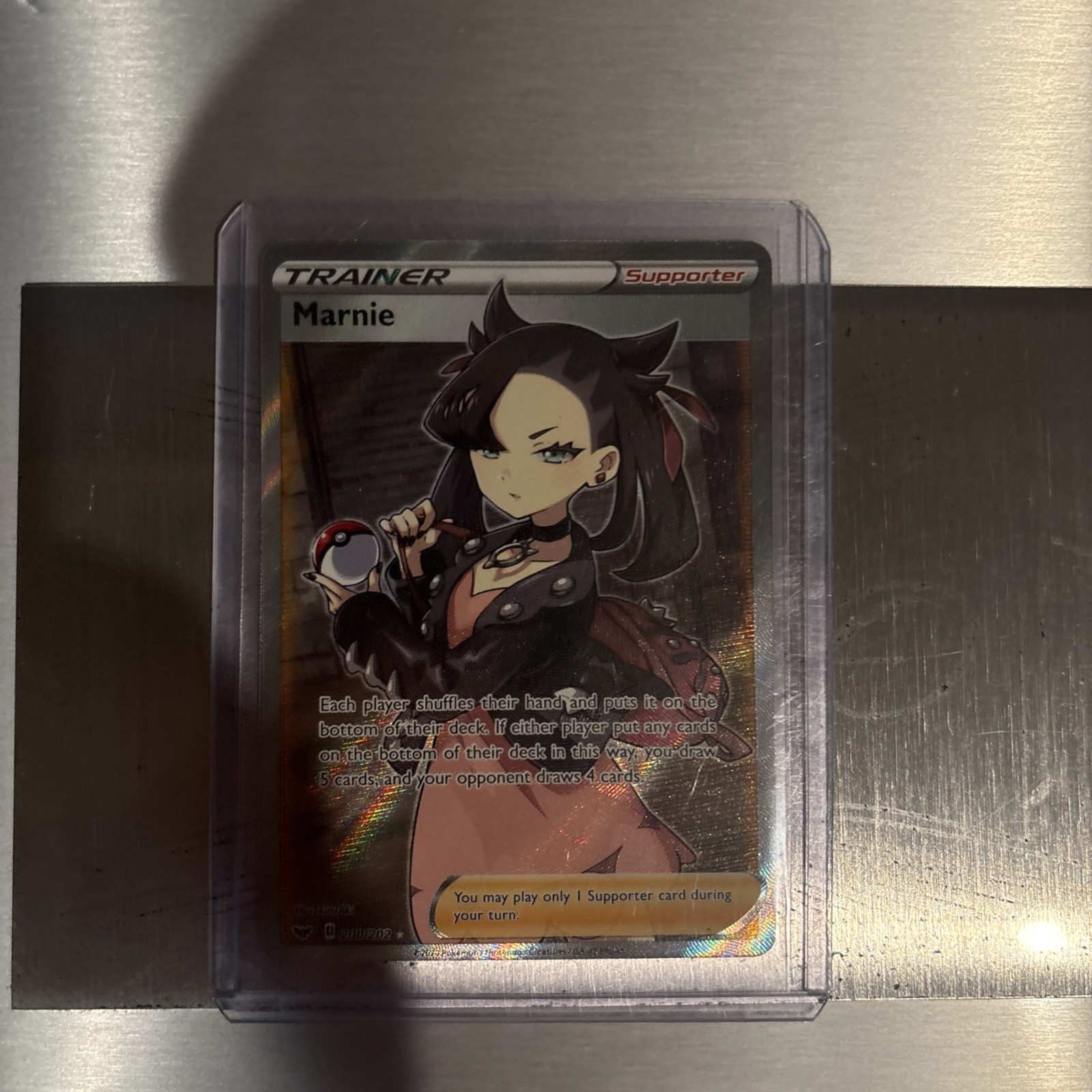Pokémon Marnie Trainer Card TCG Full Art Sword & Shield 200/202