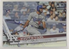 2017 Topps Chrome Refractor Andrew Toles #34 4v9