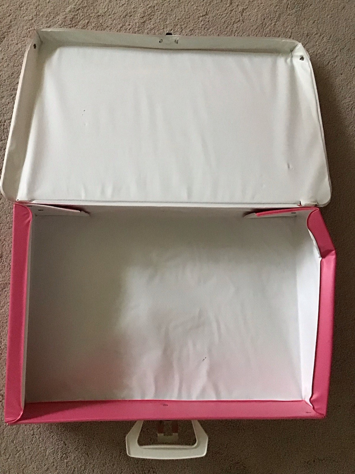 Vintage 1984 Tara Toy Corp. American Beauty Doll Accessories Pink Storage Case