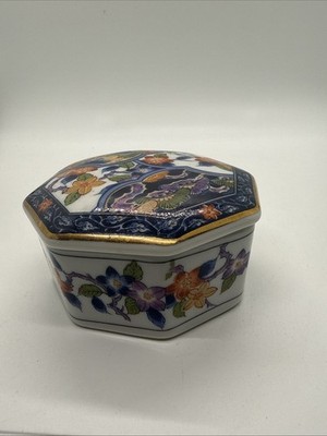 Takahashi San Francisco Botanica Porcelain Octagon Trinket Box Lilly s A8