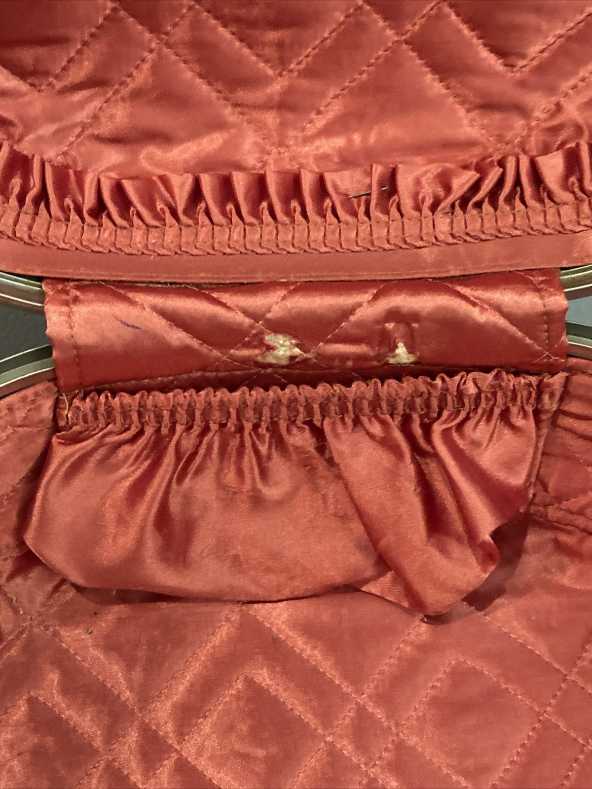 Vintage American Tourister Gray/Pink Luggage Hat Box CarryOn Round 16” Suitcase eBay