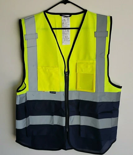 Salzmann 3M Multi-Pocket Reflective Safety Working Vest Zip Size L/XL 170-180cm  - product listing photo