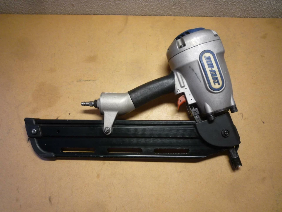 Duo Fast Druckluftnagler DFSN 90 - Bild 2 von 4