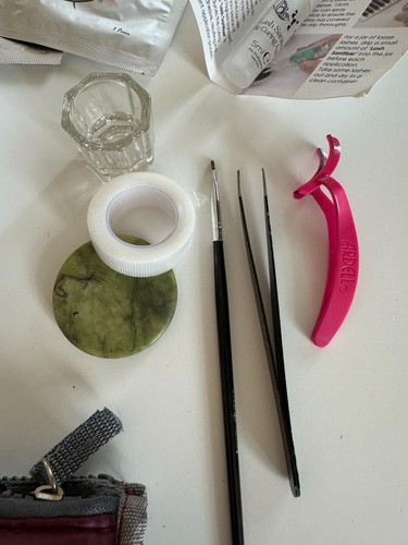 Lashes kit Professional individual lashes Kit and bag, 5 pks of lashes and tool - Picture 12 of 20