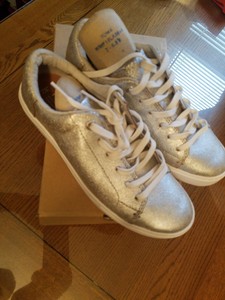 toms metallic sneakers